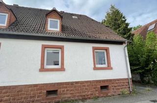 Doppelhaushälfte kaufen in Heinrich-Koch-Straße 29, 67685 Weilerbach, Platz für Ihre Ideen: Sanierungsbeürftige Doppelhaushälfte in Weilerbach