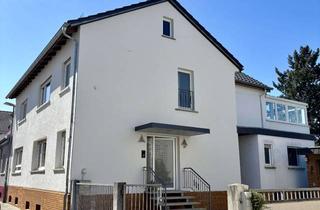 Haus kaufen in 69207 Sandhausen, Gepflegtes Zweifamilienhaus mit vielfältigen Nutzungsmöglichkeiten