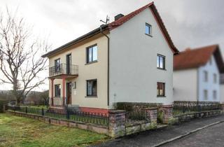 Haus kaufen in 36119 Neuhof, Zweifamilienhaus mit Garten und Doppelgarage in Neuhof- Hattenhof