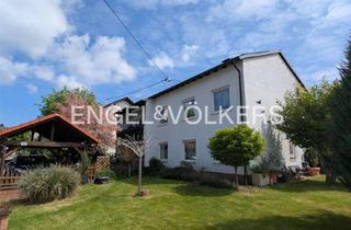 Einfamilienhaus kaufen in 56204 Hillscheid, Modernisiertes Einfamilienhaus mit Wärmepumpe und PV-Anlage