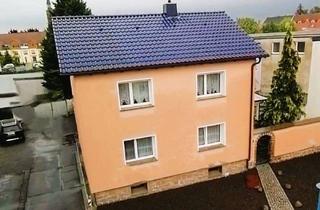 Einfamilienhaus kaufen in 06773 Gräfenhainichen, Top Einfamilienhaus mit Keller, drei Garagen und viel Nebengelass!