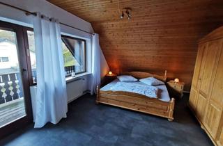 Haus mieten in Weilstraße 30, 61276 Weilrod, Hofreite mit großem Garten und Kamin