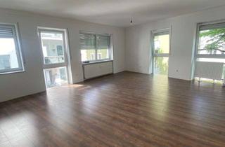 Wohnung kaufen in Krimmerstrasse 22, 63067 Kaiserlei, Stilvolle und helle 4-Zimmer-Wohnung mit Balkon