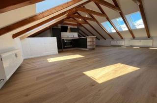 Wohnung mieten in Gutenbergstraße 16, 86356 Neusäß, sanierte, lichtdurchflutete Dachgeschosswohnung inkl. Einbauküche