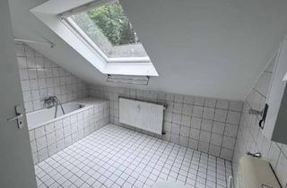 Wohnung mieten in Mozartstr., 44649 Wanne, Gemütliche und großzügige 2,5 Zimmer - Altbauwohnung im Dachgeschoss