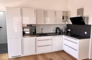 Wohnung mieten in 82110 Germering, Helle 2-Zimmer-Dachterassenwohnung - Nachmieter nach Absprache gesucht