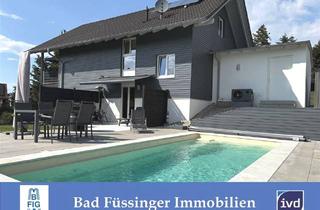 Einfamilienhaus kaufen in 94094 Rotthalmünster, Einfamilienhaus mit Pool und tollem Weitblick in Rotthalmünster