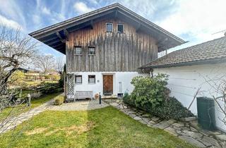 Doppelhaushälfte kaufen in 83093 Bad Endorf, Charmante und vielseitig nutzbare Doppelhaushälfte mit Garten und Garage