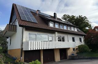 Haus kaufen in 71543 Wüstenrot, Zweifamilienwohnhaus mit 3 Garagen in einem Teilort von Wüstenrot