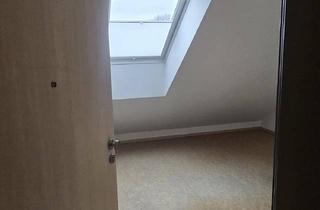 Wohnung mieten in Ismaninger Straße, 85452 Moosinning, Kompakte Dachgeschosswohnung – ideal für Pendler & Wochenendheimfahrer in Moosinning