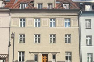 Wohnung mieten in 19053 Schwerin, 2-Raum-Wohnung mit Balkon in attraktiver Stadtlage