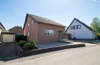 Einfamilienhaus kaufen in 52379 Langerwehe, Freistehendes Einfamilienhaus mit Garage und Garten