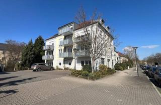 Wohnung kaufen in 01219 Dresden, VERMIETETES DACHGESCHOSS ZUR KAPITALANLAGE