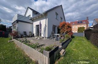 Wohnung kaufen in Paupitzscher Straße 34, 06808 Bitterfeld-Wolfen, Eigentumswohnung im Erdgeschoss | in einem 2-Familienhaus | mit Terrasse und Garage