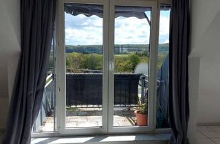 Wohnung kaufen in Am Alten Sportplatz 8-10, 56410 Montabaur, Gepflegte 3-Zimmer Dachgeschosswohnung mit Balkon in Montabaur