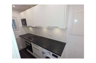 Wohnung kaufen in 76185 Mühlburg, Saniert & Frei: Sep. Küche m. Fenster! Mühlburg | EBK | Fernwärme | 0% Prov. | Keller+Speicher