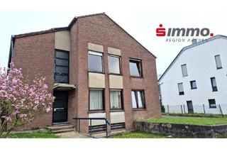 Wohnung kaufen in 52146 Würselen, Broichweiden!Große, modernisierungsbedürftige 5-Zimmerwohnung mit Balkon und Garage