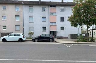 Wohnung kaufen in Heinz-Schnaufer-Straße 25, 75365 Calw, Gut geschnittene helle 3 Zimmerwohnung in Calw Heumaden