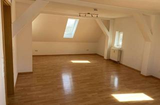 Wohnung mieten in Hauptstrasse 65, 71732 Tamm, Ansprechende 4-Zimmer-Maisonette-Wohnung in Tamm, WG geeignet