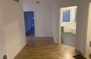 Wohnung mieten in Blumenweg 2e, 65520 Bad Camberg, Vollständig renovierte 3,5-Zimmer-Wohnung mit Balkon und EBK in Bad mit Garten
