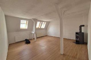 Wohnung mieten in Wolfgang-Heinze-Straße 19, 18437 Tribseer Vorstadt, 2-Zimmer-Dachgeschosswohnung mit Kamin
