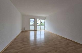 Wohnung mieten in 63110 Rodgau, Schöne 3 Zi. Wohnung mit Balkon sowie zwei Außenstellplätzen