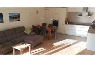Wohnung mieten in Gustav-Mahler-Straße 10, 86356 Neusäß, Helle, großzügig geschnittene 2,5 Zimmer Whg Nähe Uniklinik mit Süd-/ westbalkon.