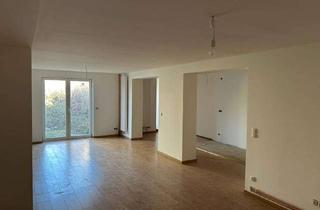 Wohnung mieten in Hornhäuser Str. 71, 39387 Oschersleben, 3 Zimmer - 105 m² + 45 m²Terrasse + Garten-Hausgefühl im HH, 1290 €