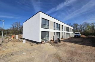 Wohnung mieten in Schafheide 19, 39175 Biederitz, Energieeffizientes Wohnen in ruhiger Lage – Hochwertige 3-Zimmerwohnung mit Balkon & Garten & SP