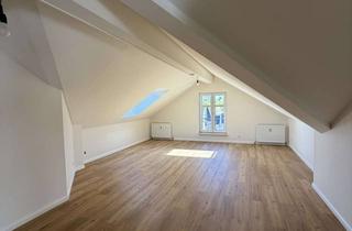 Wohnung mieten in Westanlage 32, 35390 Gießen, Kernsanierte Dachgeschosswohnung mit Blick über Gießen