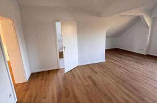 Wohnung mieten in Seestrasse 63, 15711 Königs Wusterhausen, Modernes Wohnen: 2,5-Zimmer-Dachgeschosswohnung in Königs Wusterhausen