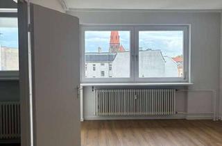 Sozialwohnungen mieten in Stromstraße 31, 10551 Berlin, Helle 1-Zimmer Wohnung im 7. OG mit Balkon in Berlin-Tiergarten - WBS 60+ zwingend erforderlich!