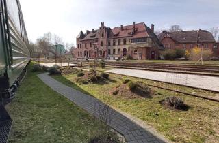 Gewerbeimmobilie kaufen in Am Bahnhof Rehagen 1A, 15838 Am Mellensee, Bahnhof als Eventlocation, mit Waggons und zusätzlichen Baugrundstück