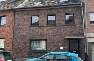 Reihenhaus kaufen in Monschauer Straße 199, 52355 Düren, Viel Platz in Düren: Großzügiges Reihenhaus mit neun Zimmern in guter Lage