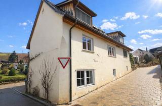 Einfamilienhaus kaufen in 79285 Ebringen, RESERVIERT! Einfamilienhaus in ehemaliger Scheune und separates Wohngebäude in Ebringen zum Verkauf