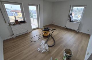 Wohnung mieten in Rudolf-Breitscheid-Straße 19, 08112 Wilkau-Haßlau, + + + Top geschnittene 2 Zimmer Wohung mit Balkon, Dusche und Wanne + + +
