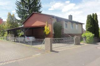 Haus kaufen in 91413 Neustadt, Wohnen mit Charakter: Großzügiger Bungalow in Neustadt an der Aisch