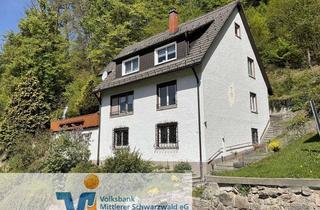 Haus kaufen in 78098 Triberg, Wohnen mit Potenzial – Großzügiges Zweifamilienhaus mit Garten in naturnaher Lage!