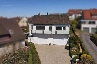 Einfamilienhaus kaufen in 36100 Petersberg, Einfamilienhaus in Petersberg mit Balkon und zwei großen Garagen