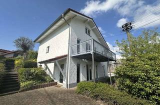 Einfamilienhaus kaufen in 56235 Ransbach-Baumbach, Attraktives Einfamilienhaus mit Einliegerwohnung und flexibler Nutzung