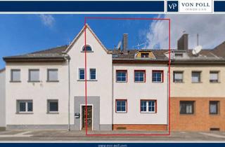 Mehrfamilienhaus kaufen in 50374 Erftstadt, Vermietetes Mehrfamilienhaus mit drei Wohneinheiten als Kapitalanlage in Erftstadt-Liblar