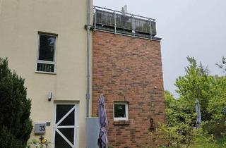 Doppelhaushälfte kaufen in 24106 Wik, Projensdorf: geräumige Doppelhaushälfte mit individuellen Akzenten und Dachterrasse