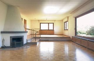 Haus kaufen in 65197 Wiesbaden, Großzügig geschnittener Bungalow zwischen Naturidylle und Stadtnähe