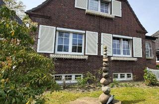 Anlageobjekt in 22850 Norderstedt, Charmantes Schätzchen: stilvolles Haus mit viel Platz, Garage + 2 Stp. - top gepflegt!