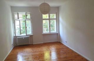 Wohnung kaufen in 13509 Tegel, Schöne, sehr helle und ruhige 2-Zimmer-Eigentumswohnung