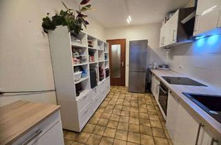Wohnung kaufen in Springenweg, 47506 Neukirchen-Vluyn, 3. Zimmer Eigentumswohnung mit Tiefgarage Zentrumsnah im Ortsteil Vluyn