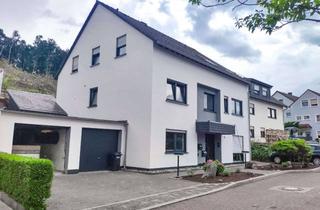 Wohnung mieten in Am Ziegenkopf 15, 58515 Lüdenscheid, Platz für die ganze Familie - Wunderschöne 4 Zimmer Wohnung mit eigenem Garten und Garage