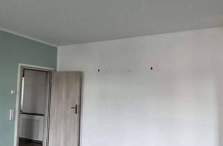 Wohnung mieten in Karl-Schiefer-Straße, 08393 Meerane, Zuhause mit viel Platz in Meerane