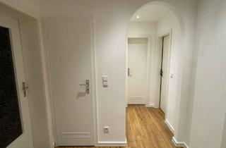 Wohnung mieten in Detmolder Straße 12, 51109 Merheim, Helle 2 - Zimmer Wohnung mit Balkon im 5. Og in Köln-Merheim