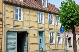 Haus kaufen in 16866 Kyritz, Charmantes Stadthaus mit zwei Wohneinheiten im Zentrum von Kyritz
